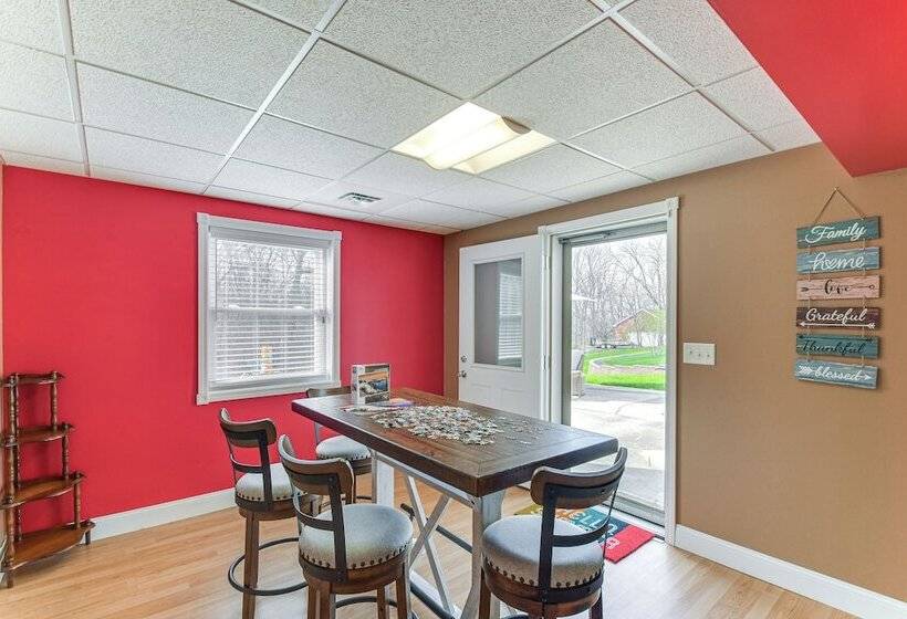 Rock Island Home W/ Private Yard & Fire Pit Table!