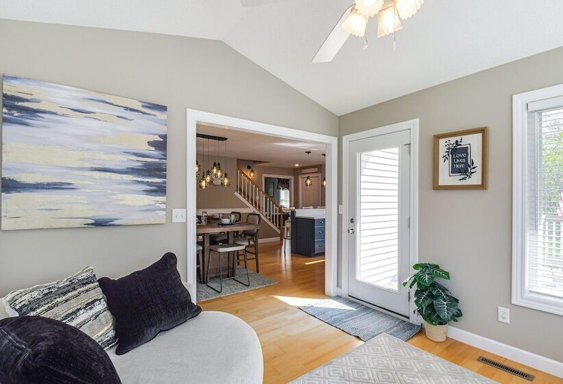 Rock Island Home W/ Private Yard & Fire Pit Table!