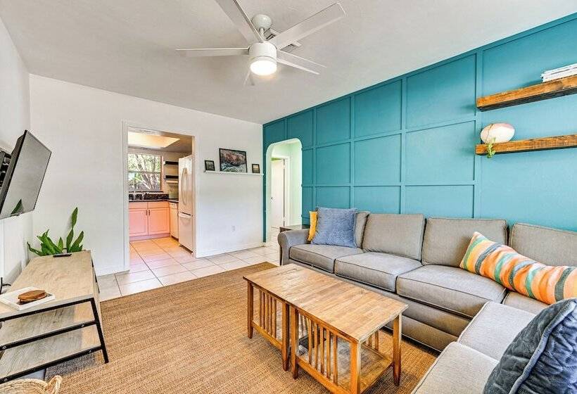 Sarasota Home W/ Patio & Gas Grill: 2 Mi To Beach!