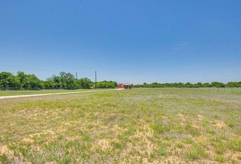 Secluded Texas Countryside Retreat Near Abilene