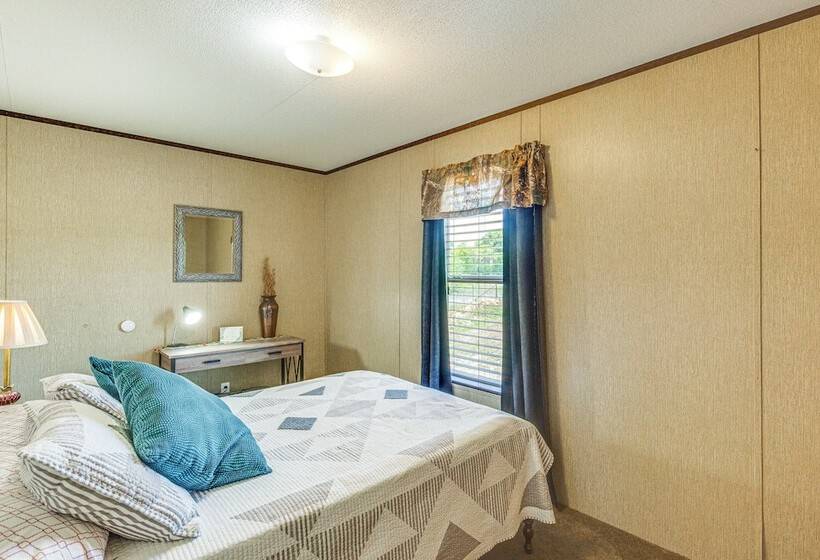 Secluded Texas Countryside Retreat Near Abilene