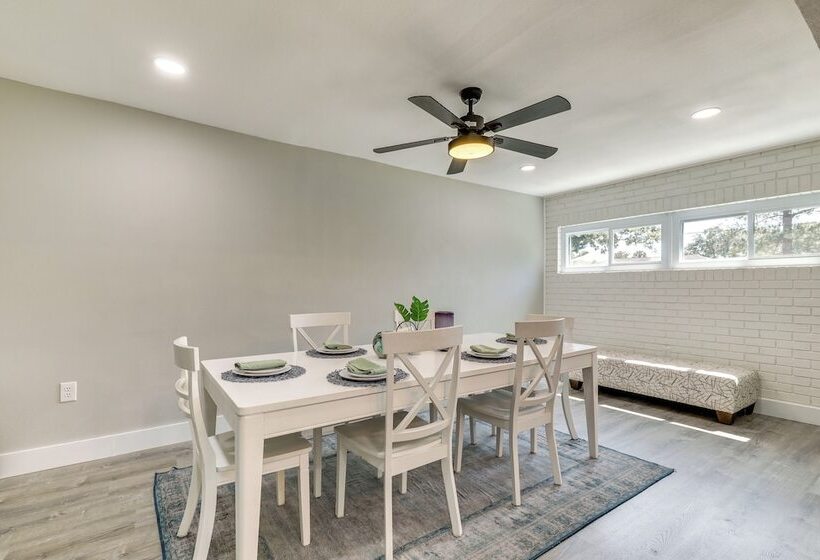 Tampa Home W/ Covered Patio: 8 Mi To Downtown!