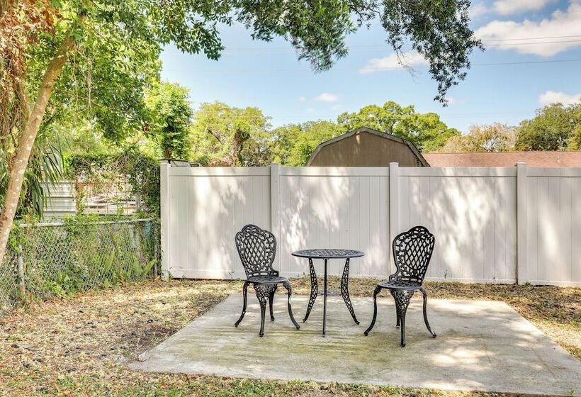 Tampa Home W/ Covered Patio: 8 Mi To Downtown!