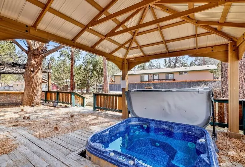 The Moose Tree House #2381