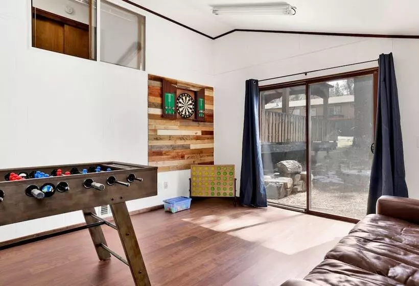 The Moose Tree House #2381