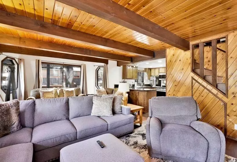 The Moose Tree House #2381