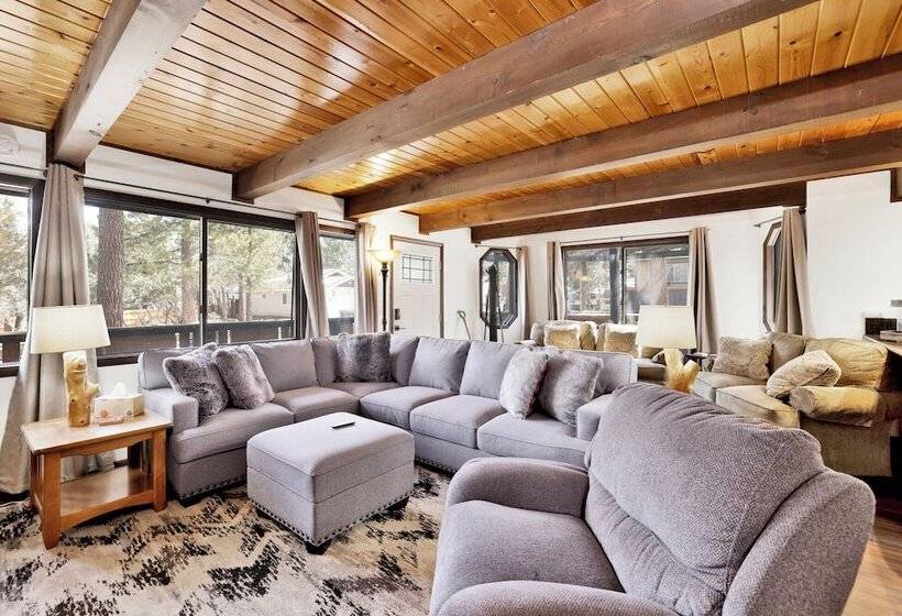 The Moose Tree House #2381