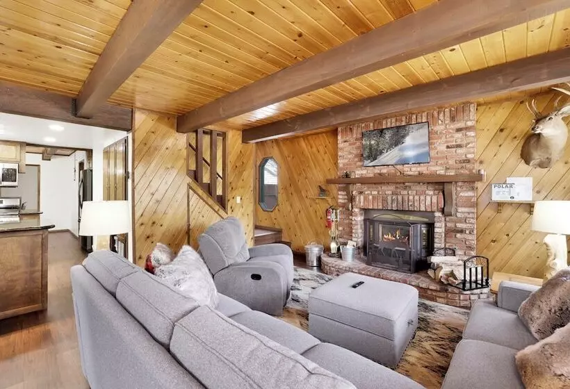 The Moose Tree House #2381