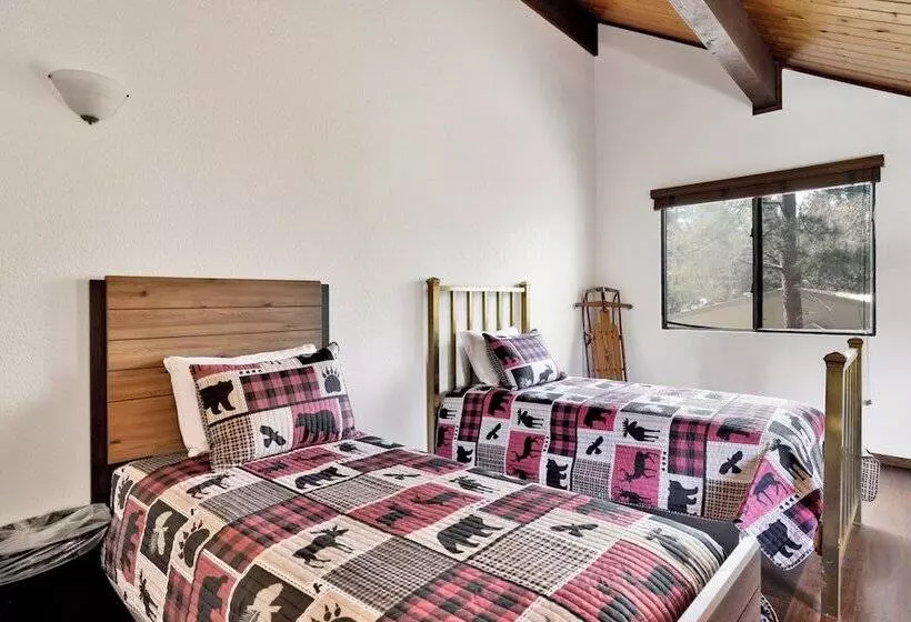 The Moose Tree House #2381