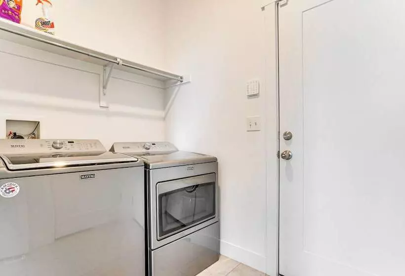 Vineyard Retreat W/ Gas Grill Near Utah Lake!