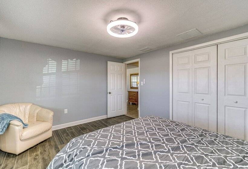 Waterfront Port Charlotte Home < 1 Mi To Beach!