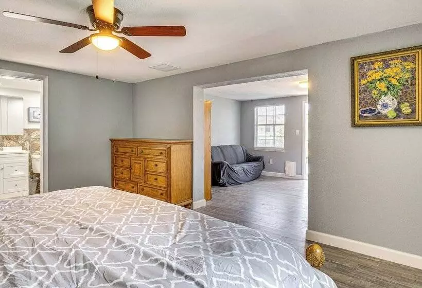 Waterfront Port Charlotte Home < 1 Mi To Beach!