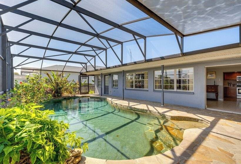 Waterfront Port Charlotte Home < 1 Mi To Beach!