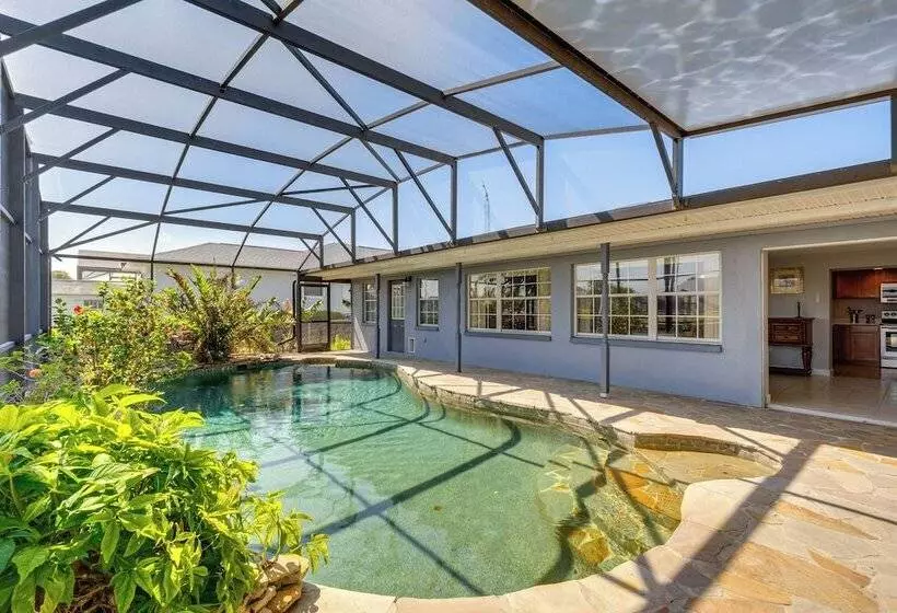 Waterfront Port Charlotte Home < 1 Mi To Beach!