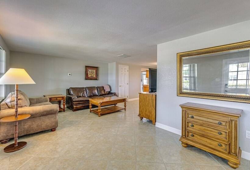 Waterfront Port Charlotte Home < 1 Mi To Beach!