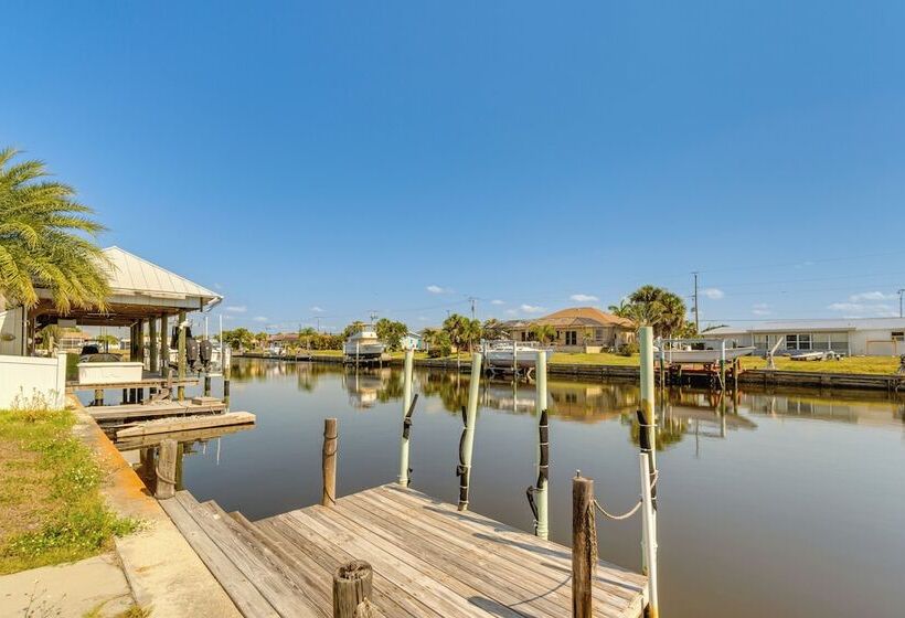 Waterfront Port Charlotte Home < 1 Mi To Beach!