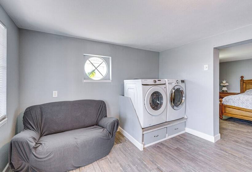 Waterfront Port Charlotte Home < 1 Mi To Beach!