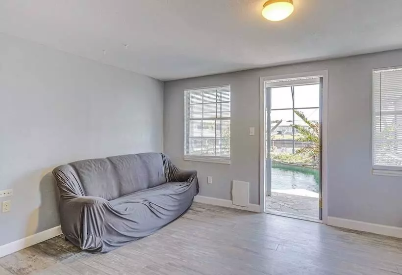 Waterfront Port Charlotte Home < 1 Mi To Beach!