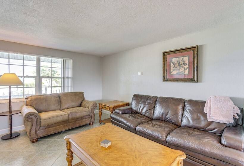 Waterfront Port Charlotte Home < 1 Mi To Beach!