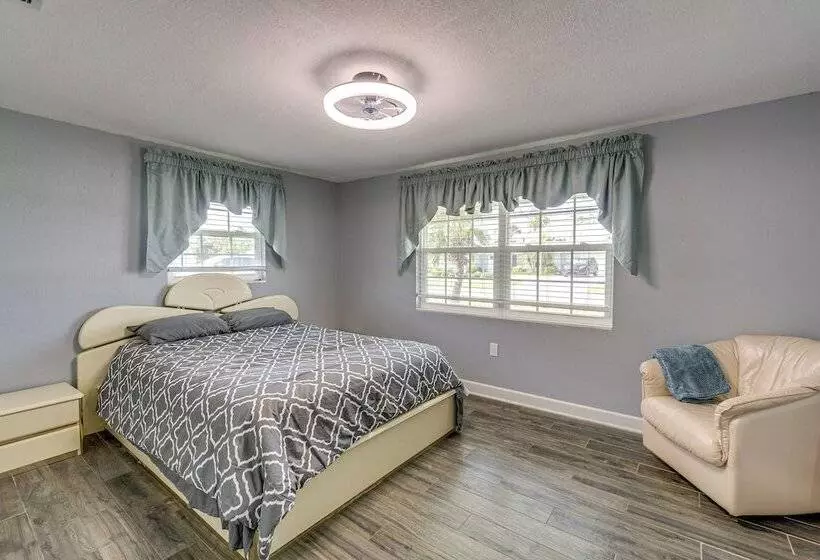 Waterfront Port Charlotte Home < 1 Mi To Beach!