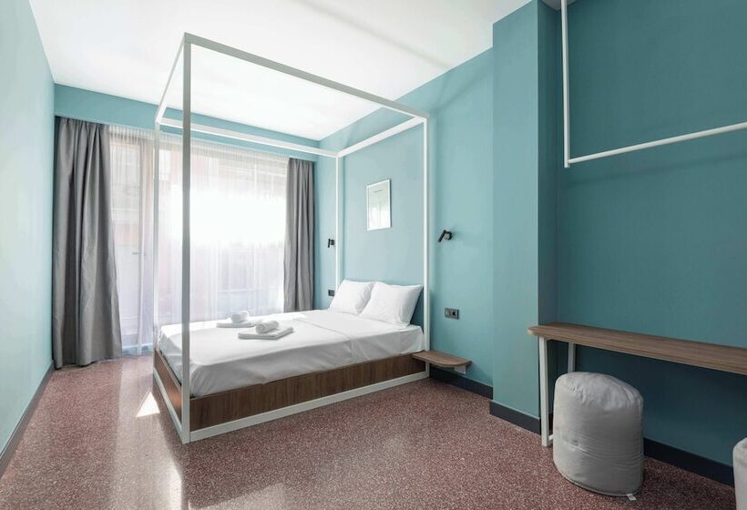 فندق صغير Zeus Is Loose