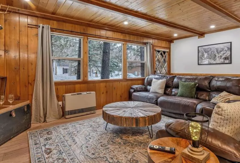Brunos Cabin #2288