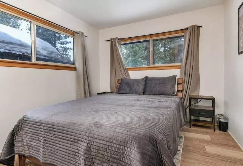 Brunos Cabin #2288