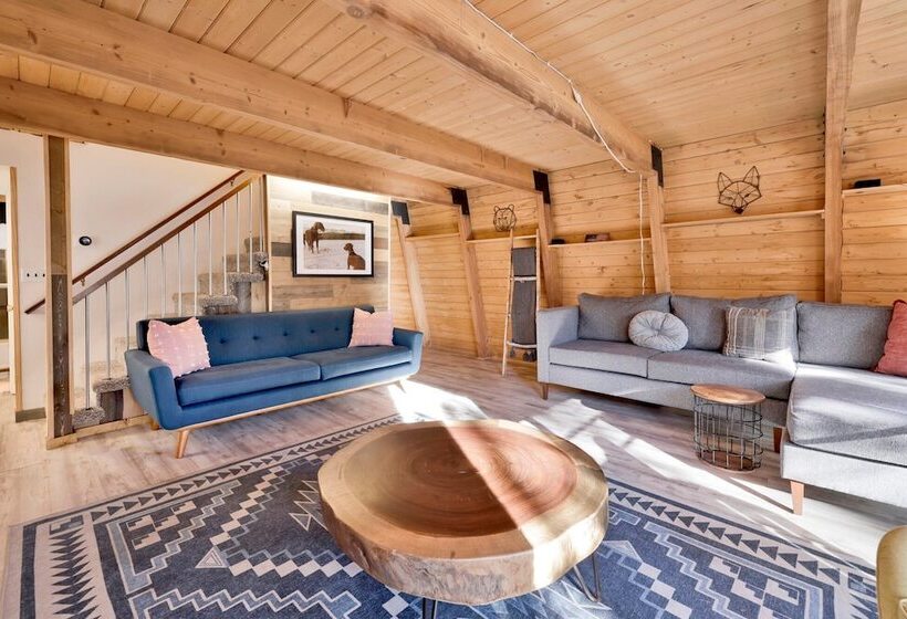 Fox & Bears Retreat #2190