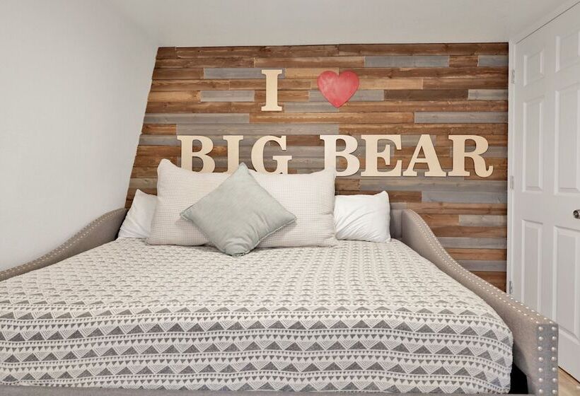 Fox & Bears Retreat #2190