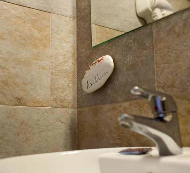 Отель Achilleion