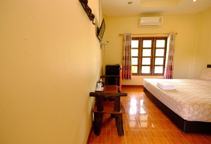 Otel Baan Torfun Resort Sakon Nakhon