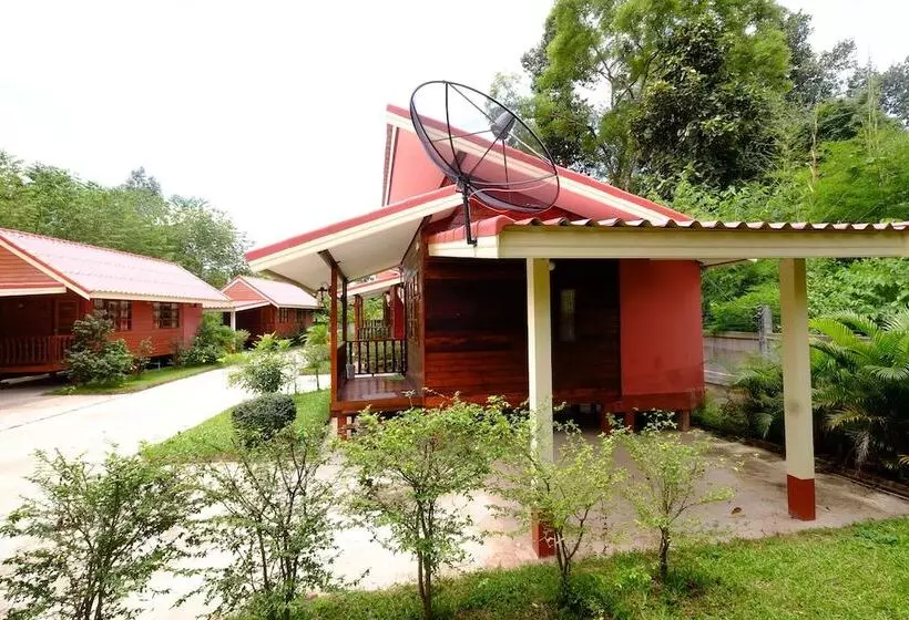 Hotelli Baan Torfun Resort Sakon Nakhon