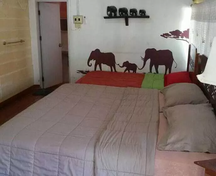 ホテル Innlhong Home Lampang