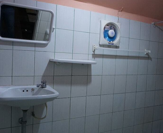 酒店 Innlhong Home Lampang