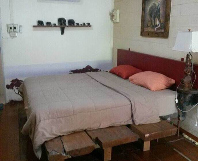 酒店 Innlhong Home Lampang