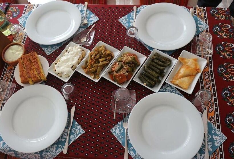 ホテル Kuray Camlipinar Konuk Evi