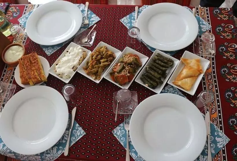 Hotelli Kuray Camlipinar Konuk Evi