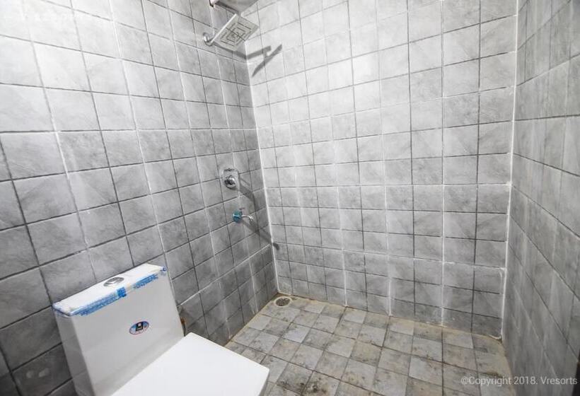 فندق Master Farms Resort, Zirakpur