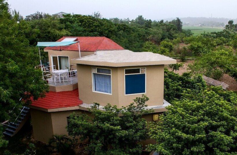 فندق Master Farms Resort, Zirakpur