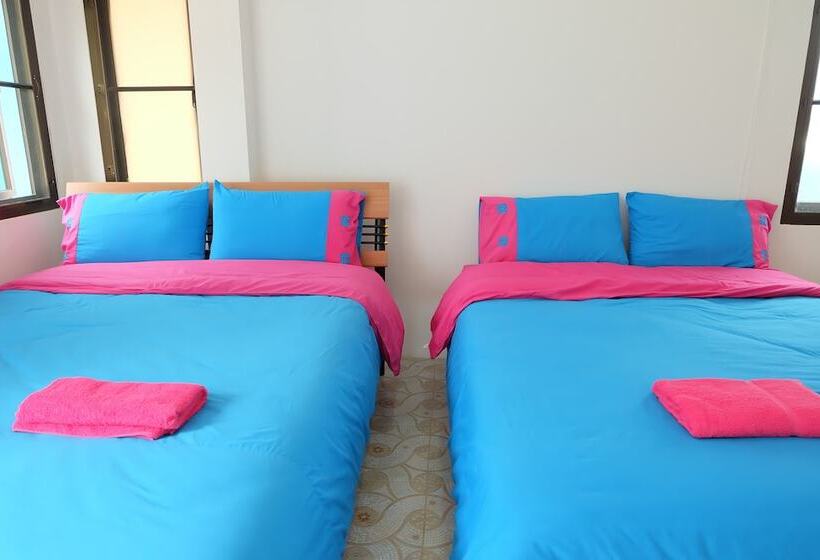 Hotel Moonshadow Resort