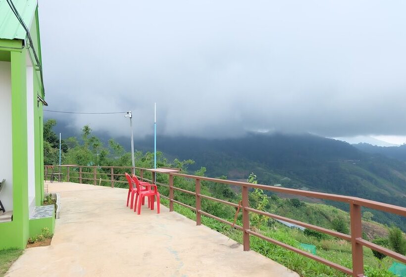 Hotel Moonshadow Resort