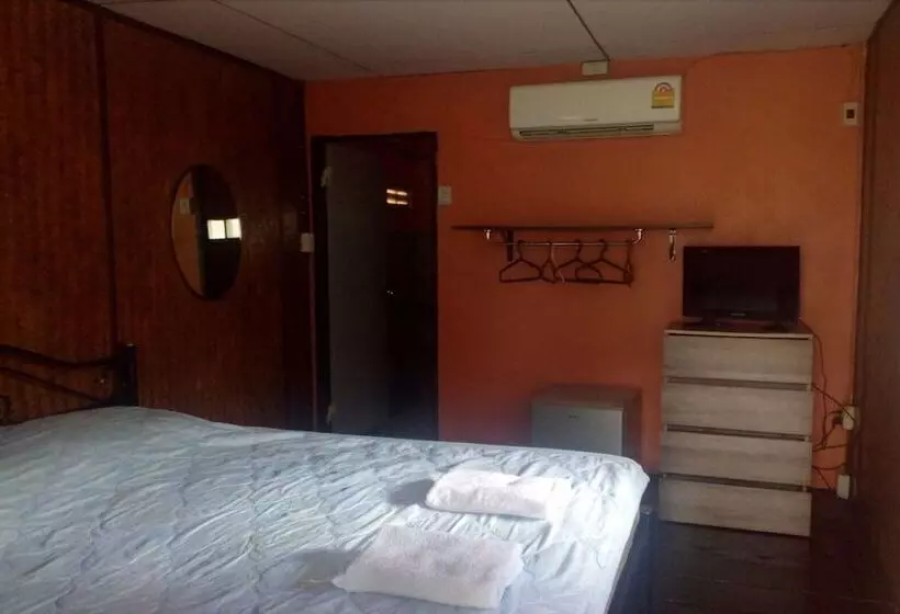 ホテル Saint Tropez Resort