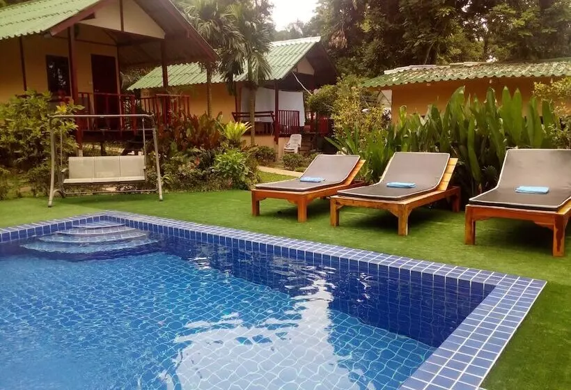 ホテル Saint Tropez Resort