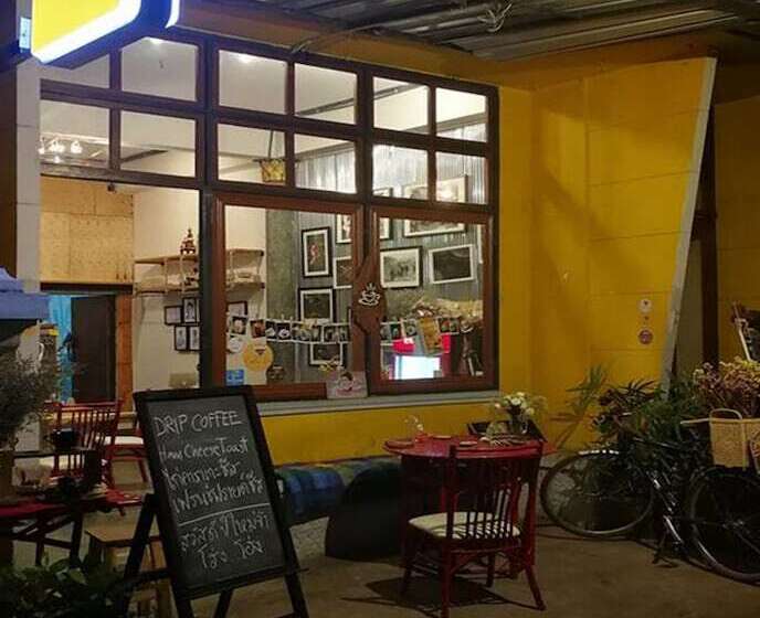 Hug At Home   Hostel