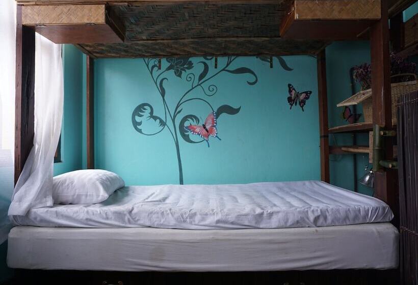 Hug At Home   Hostel