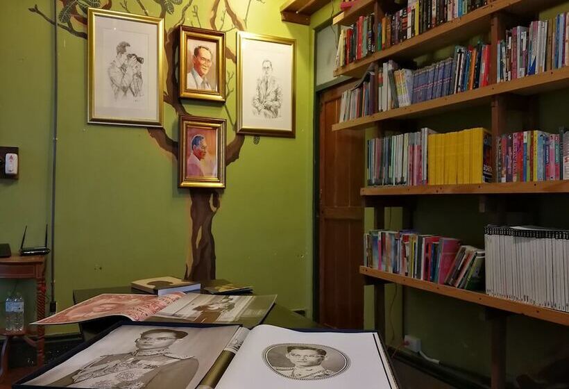 Hug At Home   Hostel