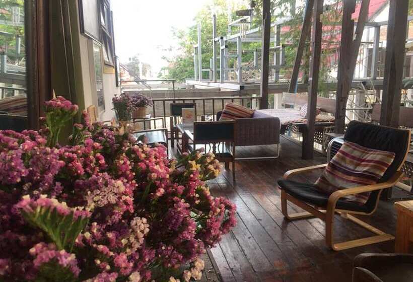 Hug At Home   Hostel