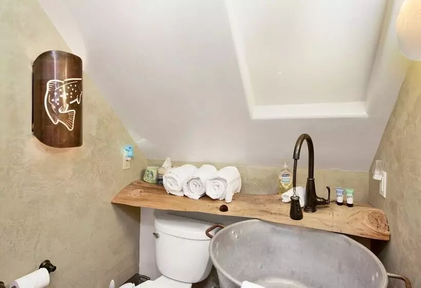 Maltby Modern Log Cabin #2307