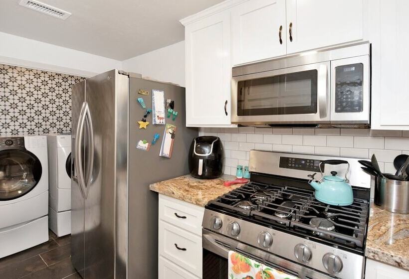 Maltby Modern Log Cabin #2307