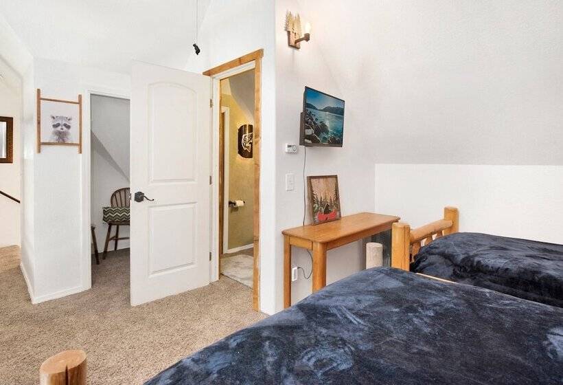 Maltby Modern Log Cabin #2307